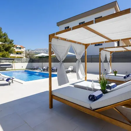 Апартаменты With Pool Ivano By Guide